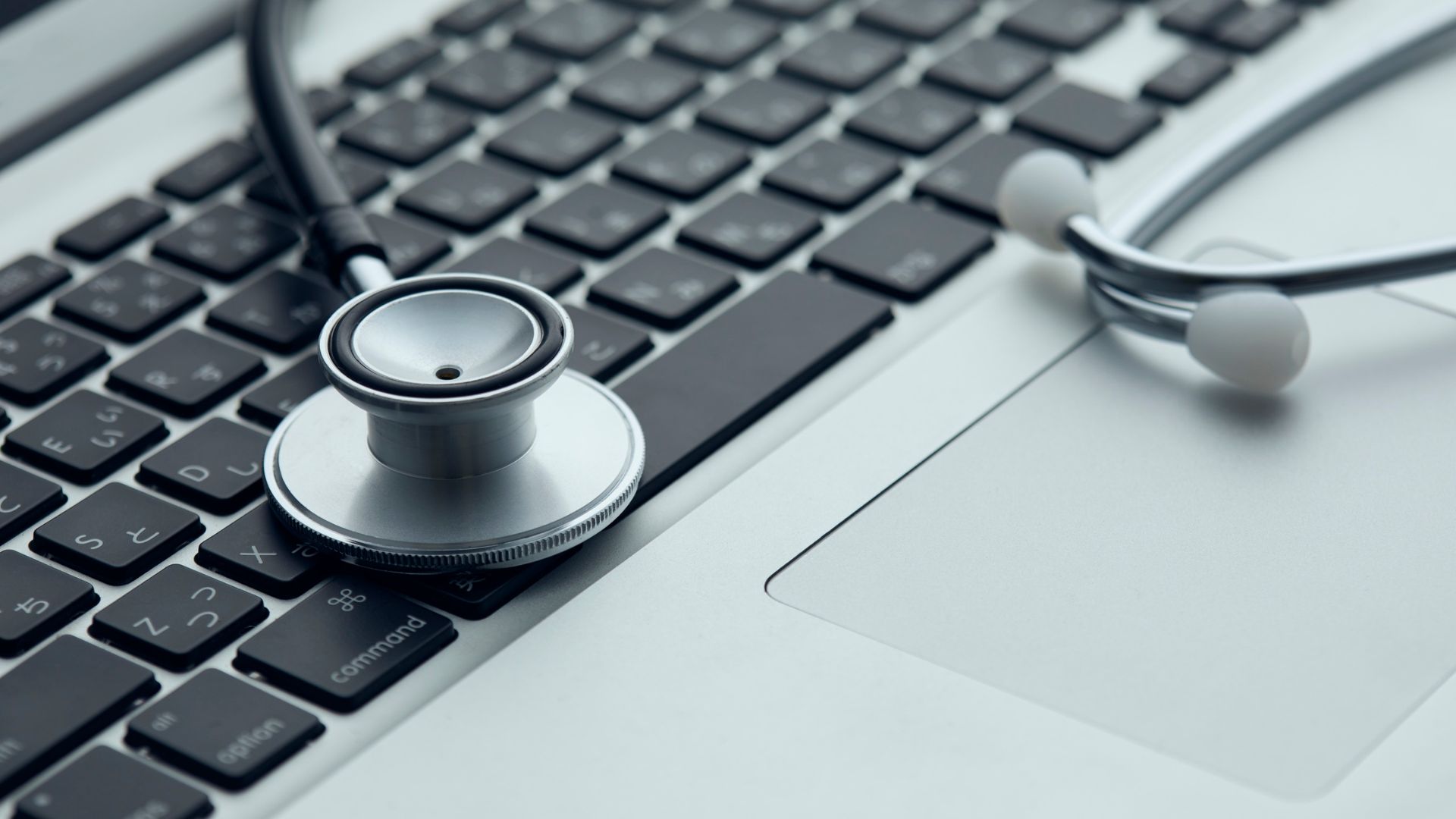 Mehr über den Artikel erfahren Laptop oder PC wird langsam und heiß: Was sind die Ursachen?